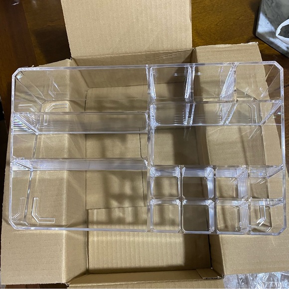 15 compartments Small Makeup Vanity Organizer, Clear Acrylic Cosmetic Display Ca - Picture 6 of 13